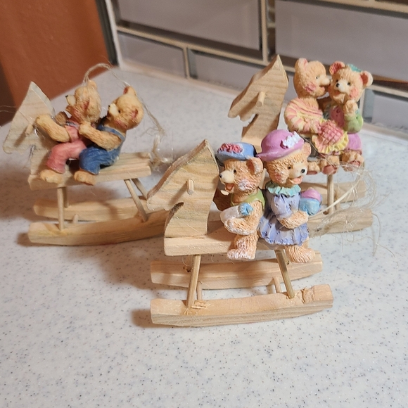Set of 3 little bears on rockers knick nacks super cute bears - Picture 8 of 11